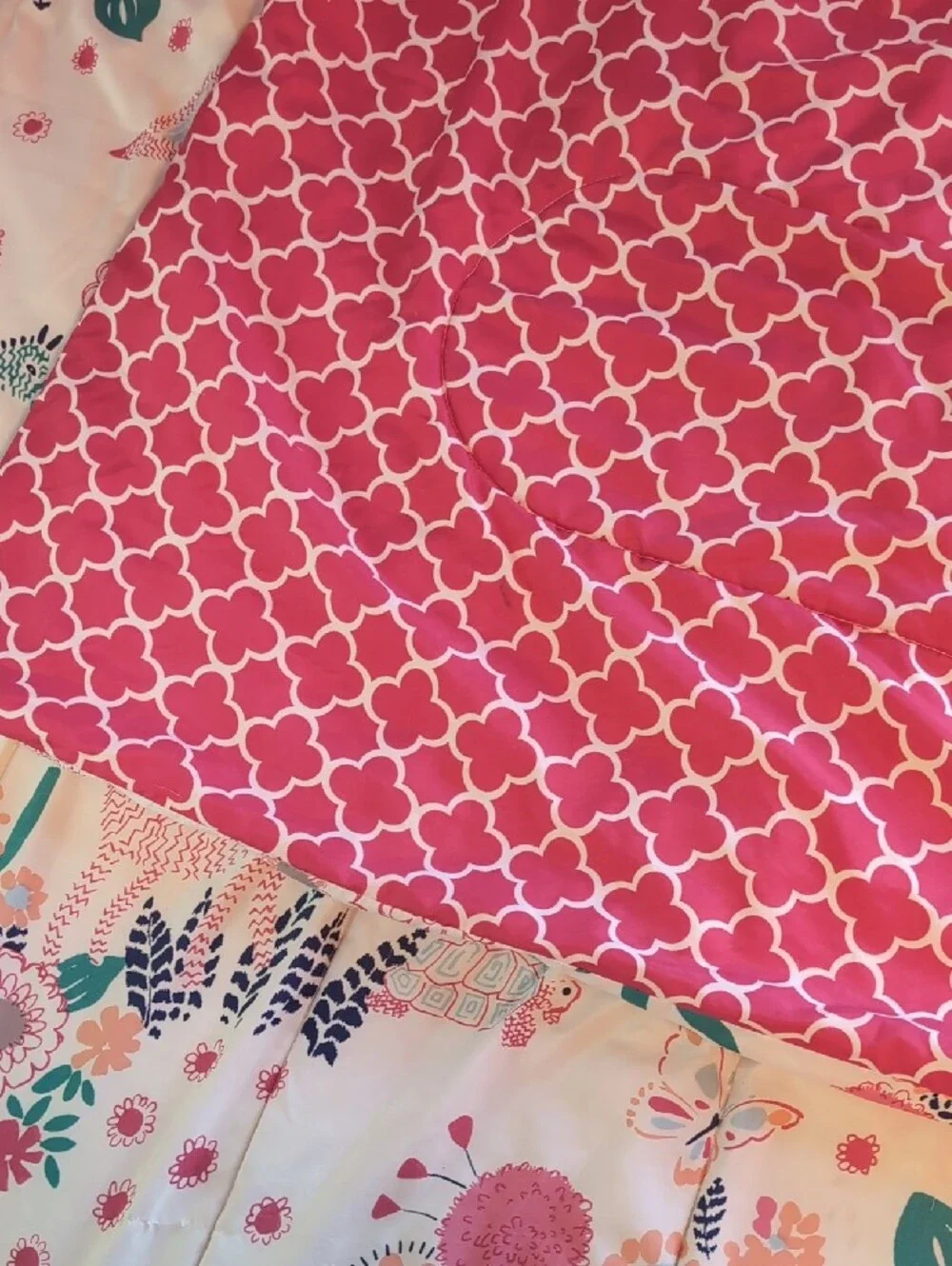 Pink Floral Reversible Sheet Set with Geometric Accent